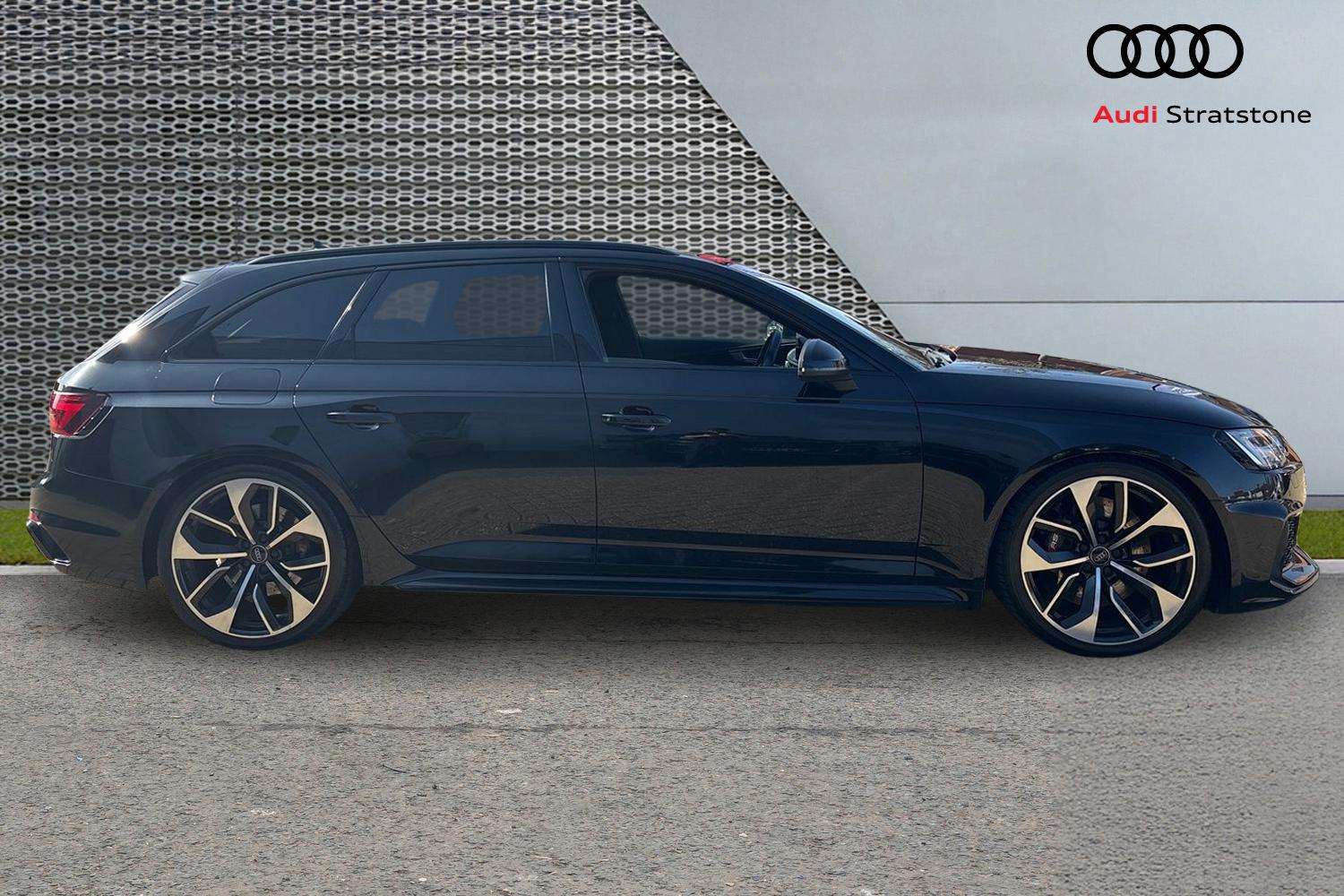 Used Audi RS4 2019 for sale - 77772344: Photo 4