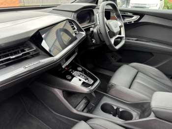 Used Audi Q4 e-tron 2024 for sale - 74716236: Photo