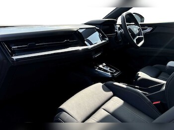 Used Audi Q4 e-tron 2024 for sale - 74717159: Photo