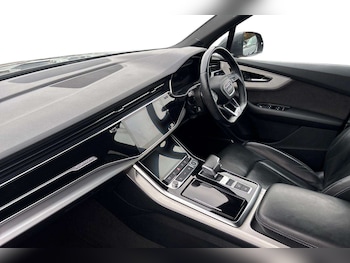 Used Audi Q7 2022 for sale - 76230311: Photo