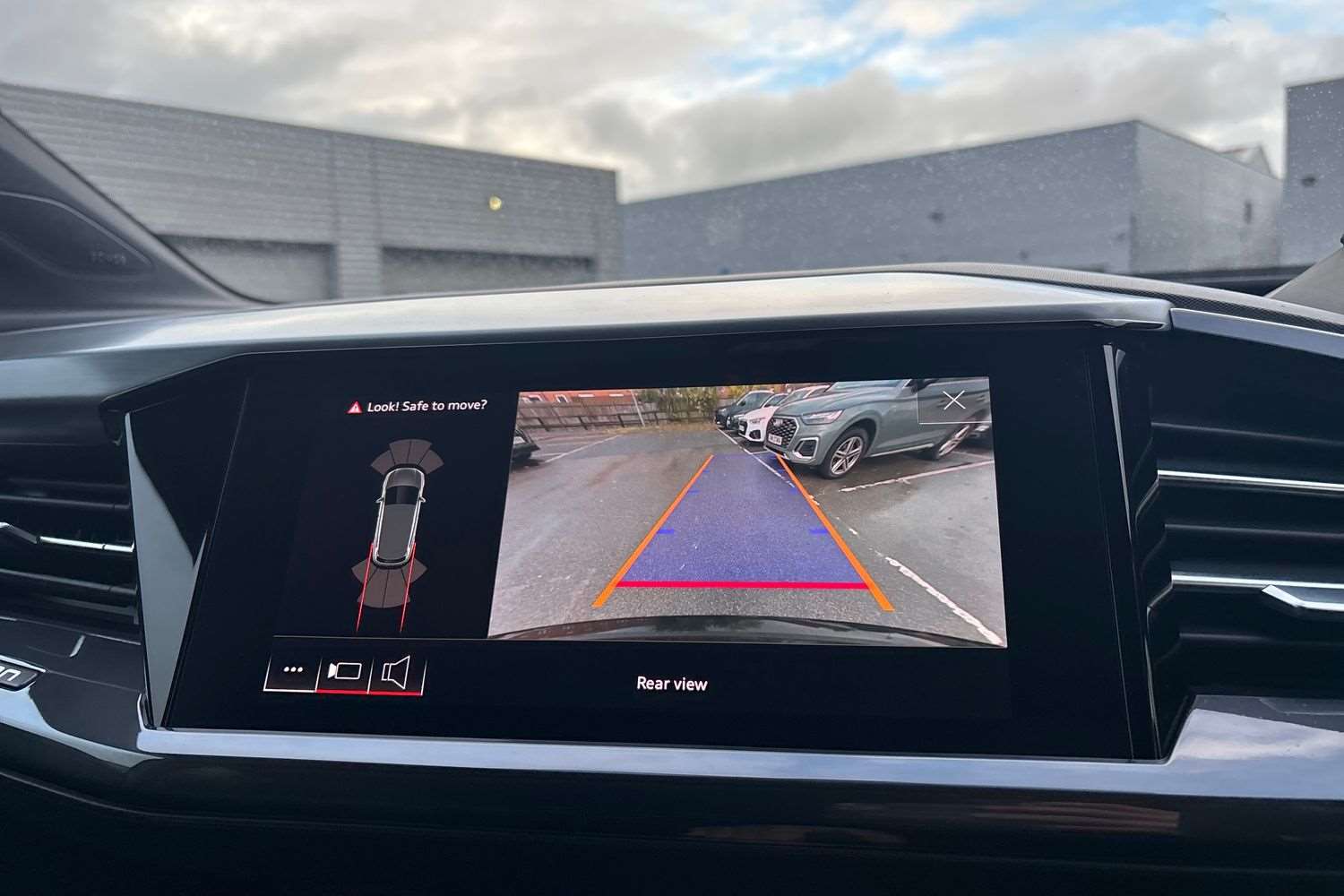 Used Audi Q4 e-tron 2021 for sale - 76218318: Photo 26