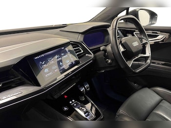 Used Audi Q4 e-tron 2021 for sale - 76218318: Photo 2