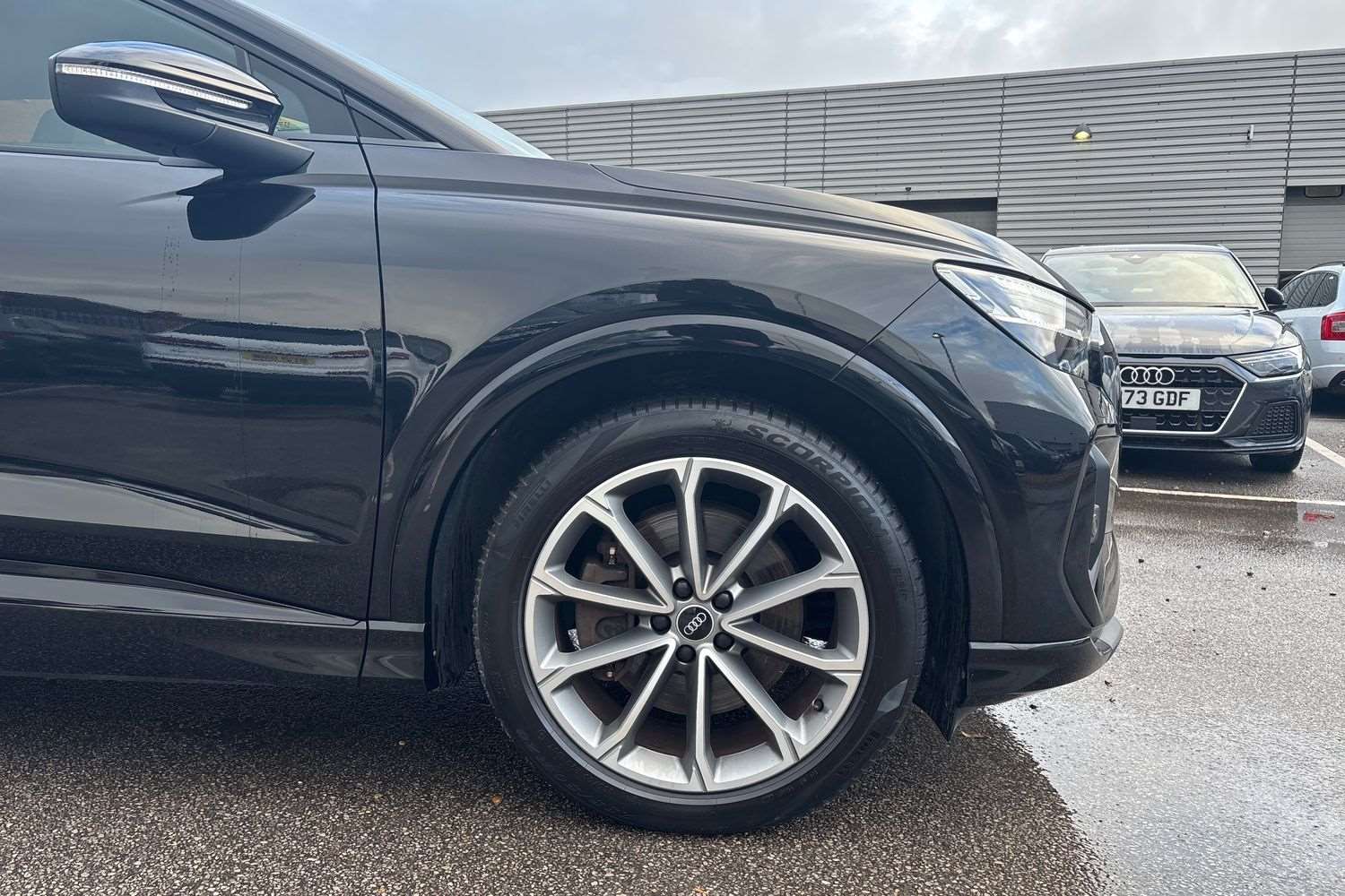 Used Audi Q4 e-tron 2021 for sale - 76218318: Photo 5