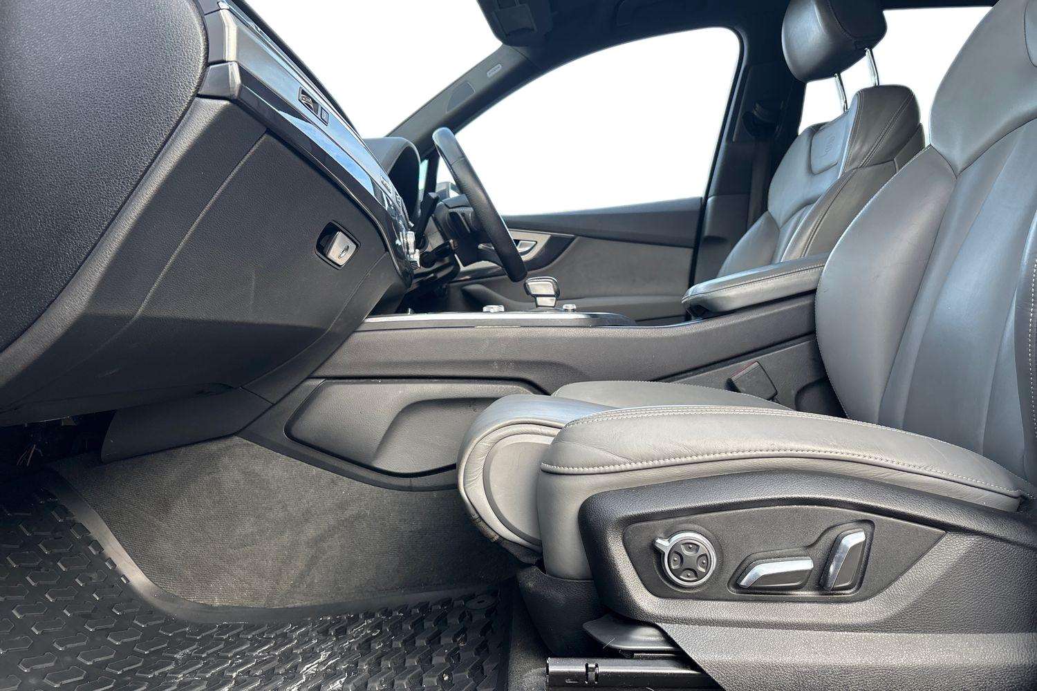 Used Audi Q7 2017 for sale - 76691995: Photo 21