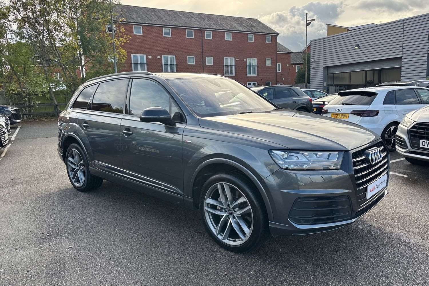 Used Audi Q7 2017 for sale - 76691995: Photo 32