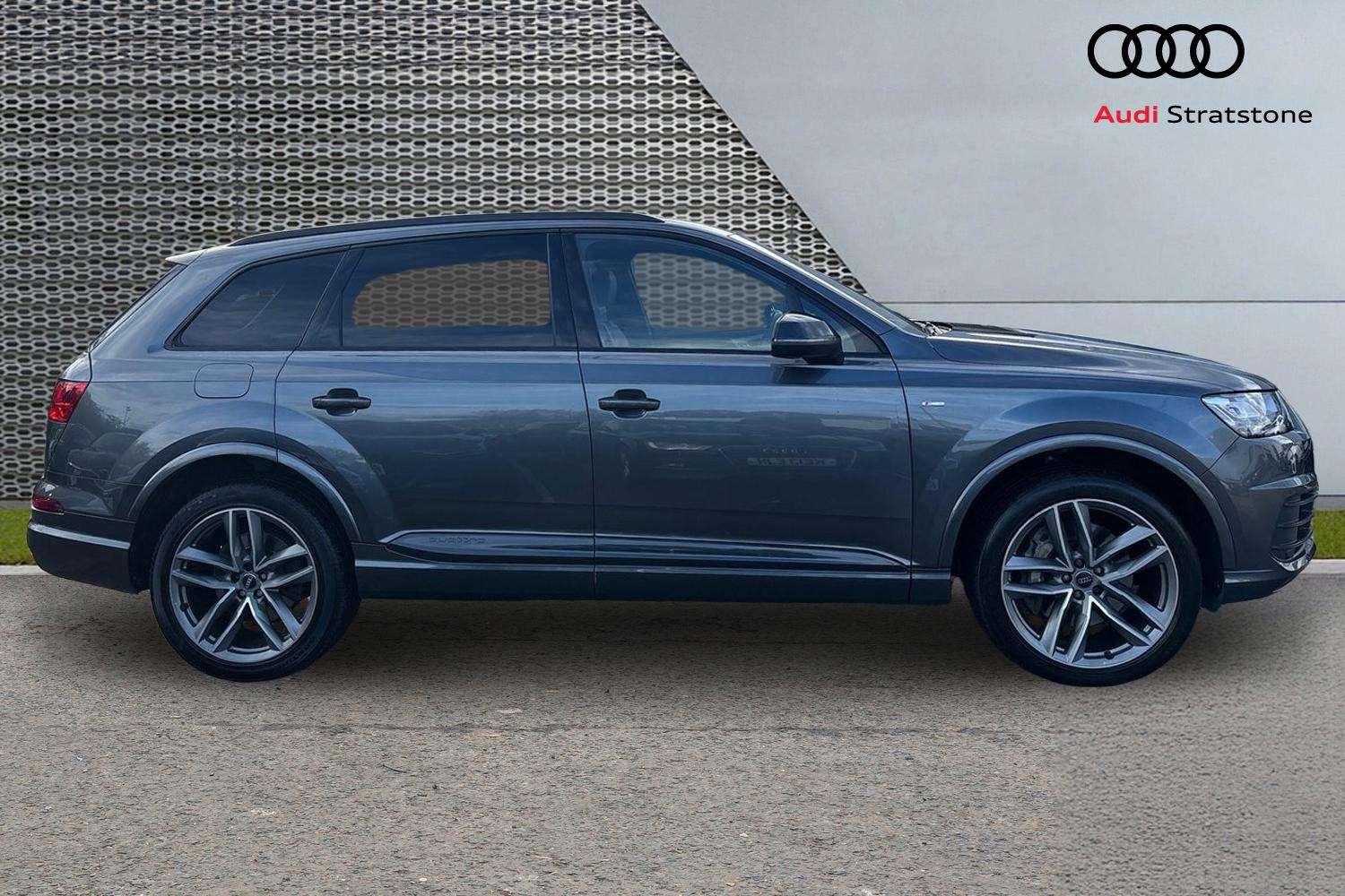 Used Audi Q7 2017 for sale - 76691995: Photo 4
