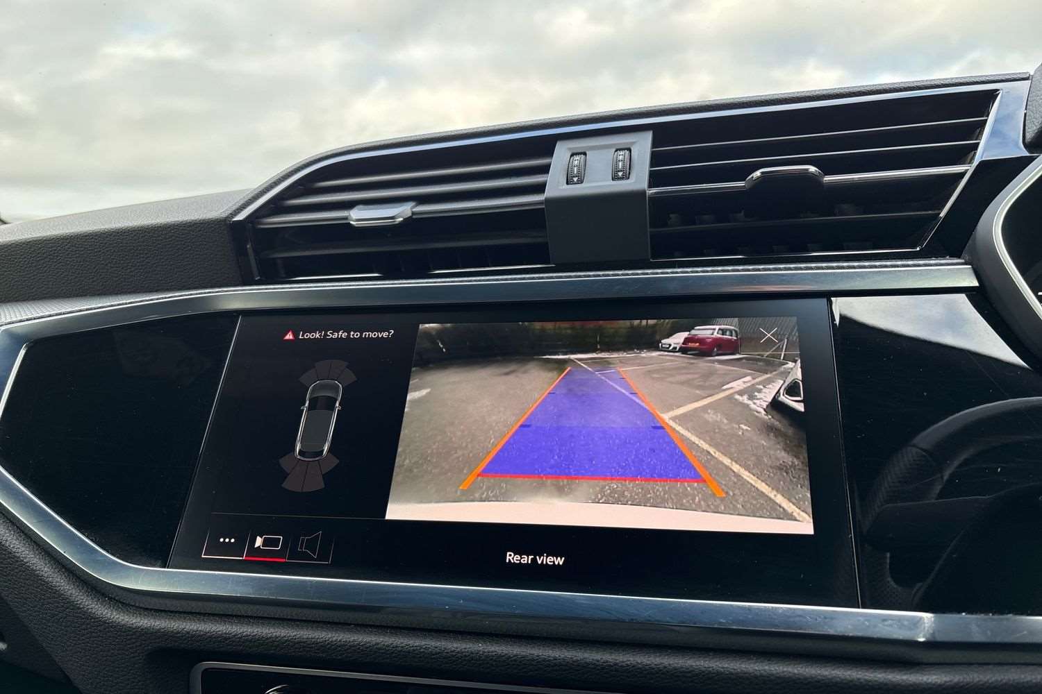 Used Audi Q3 2023 for sale - 77068652: Photo 26