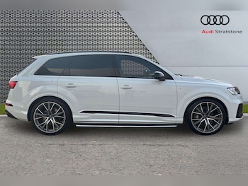 Used Audi Q7 2021 for sale - 77726876: Photo