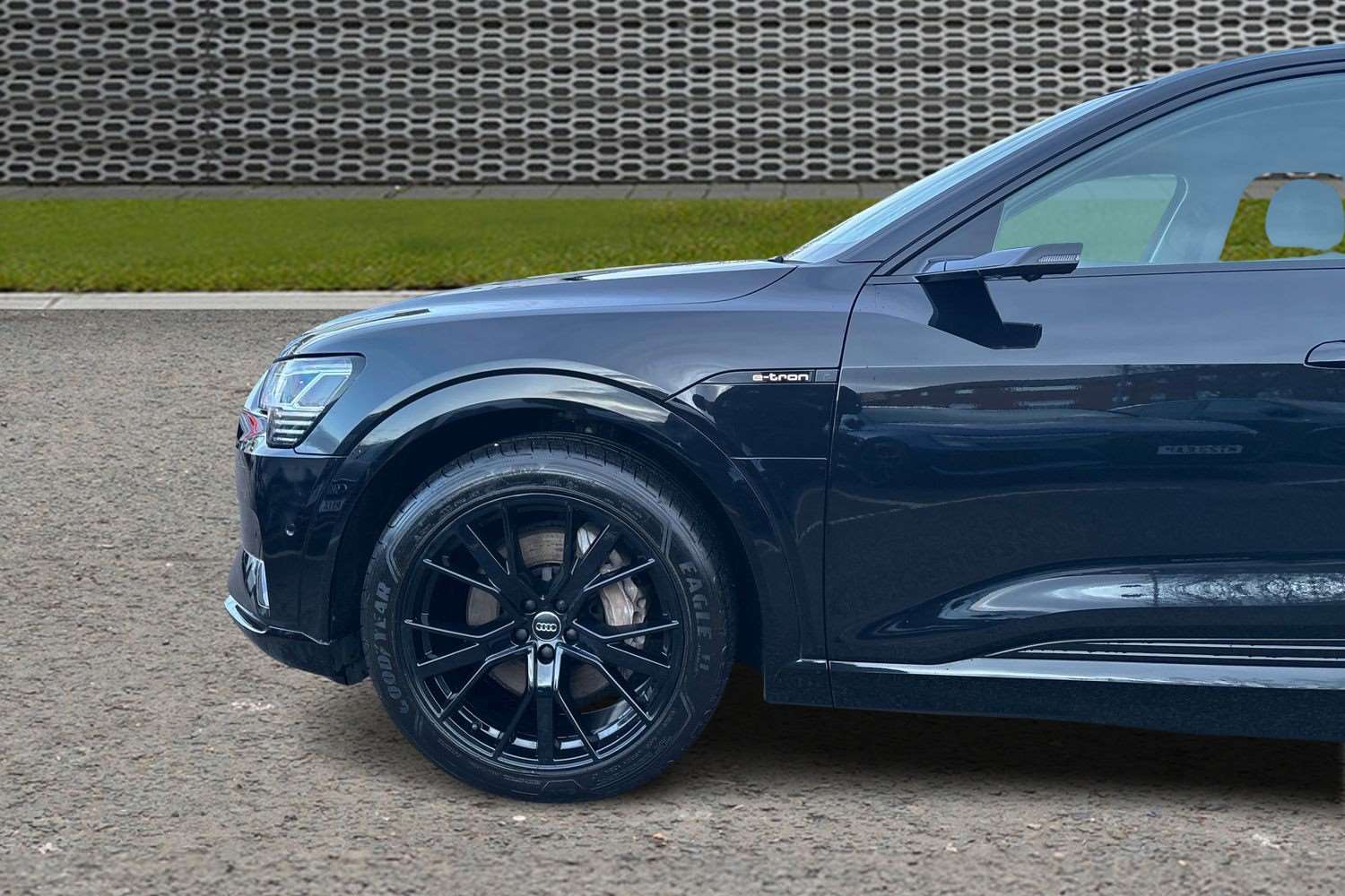 Used Audi e-tron 2020 for sale - 77638477: Photo 11