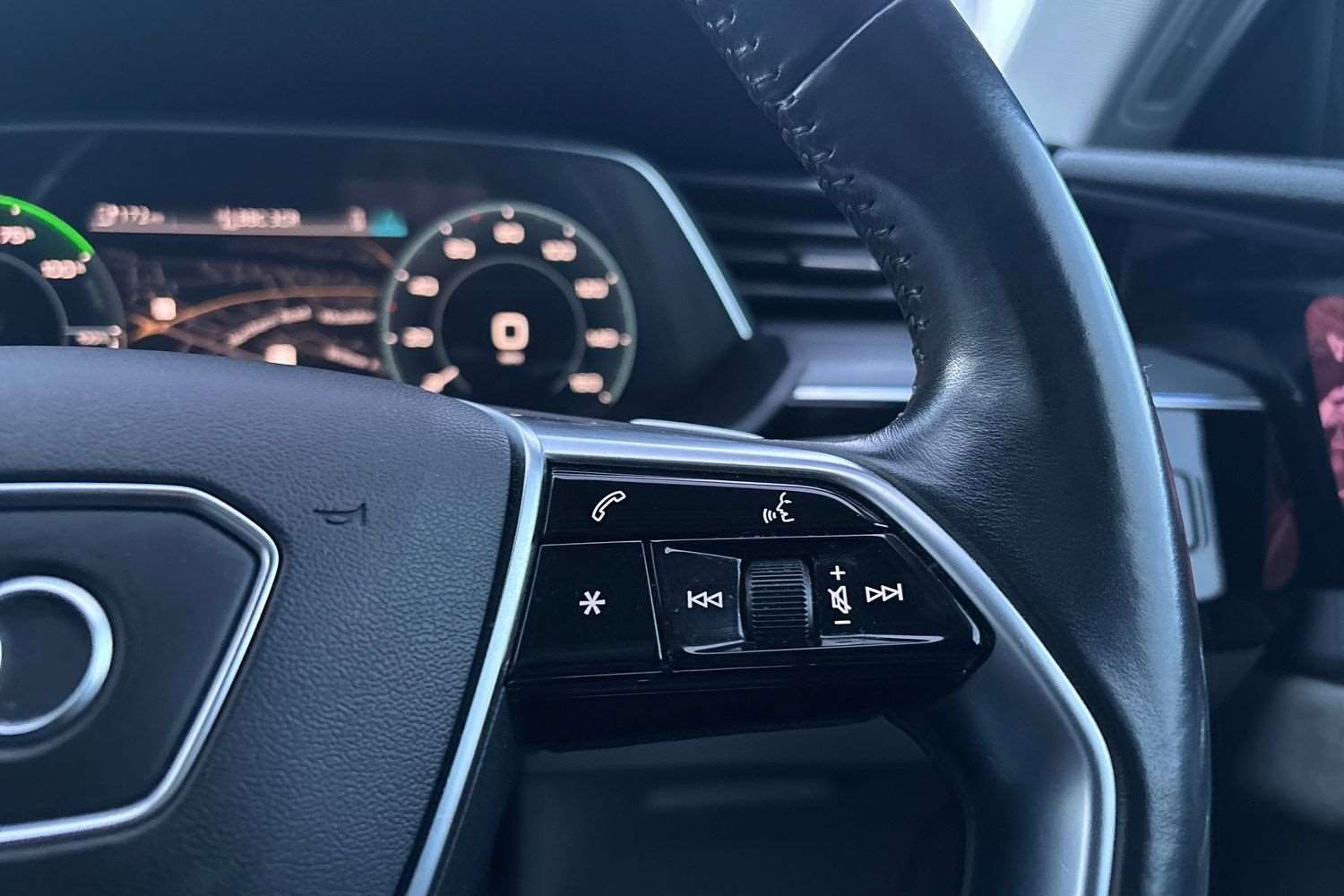 Used Audi e-tron 2020 for sale - 77638477: Photo 17