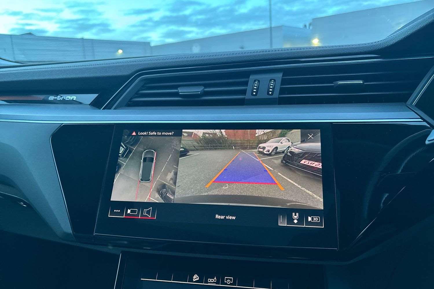 Used Audi e-tron 2020 for sale - 77638477: Photo 26