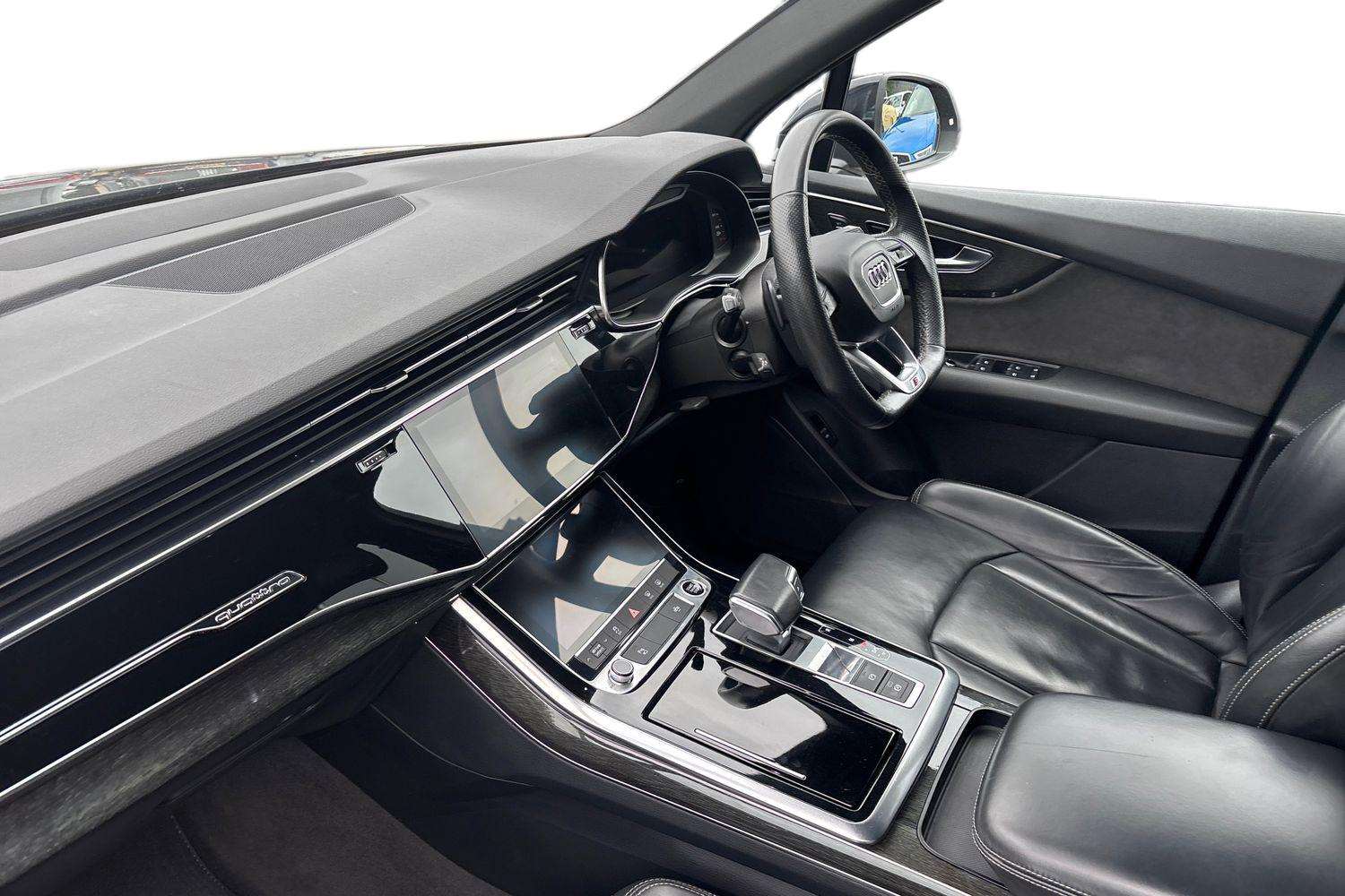 Used Audi Q7 2021 for sale - 75861101: Photo 2