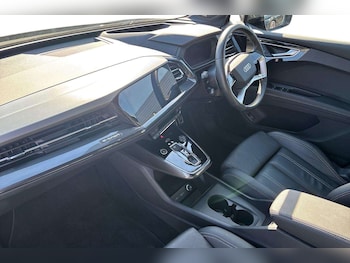 Used Audi Q4 e-tron 2023 for sale - 77943097: Photo