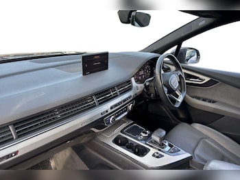 Used Audi Q7 2017 for sale - 76298289: Photo