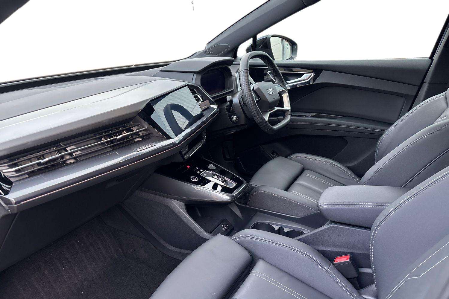 Used Audi Q4 e-tron 2025 for sale - 77842453: Photo 2