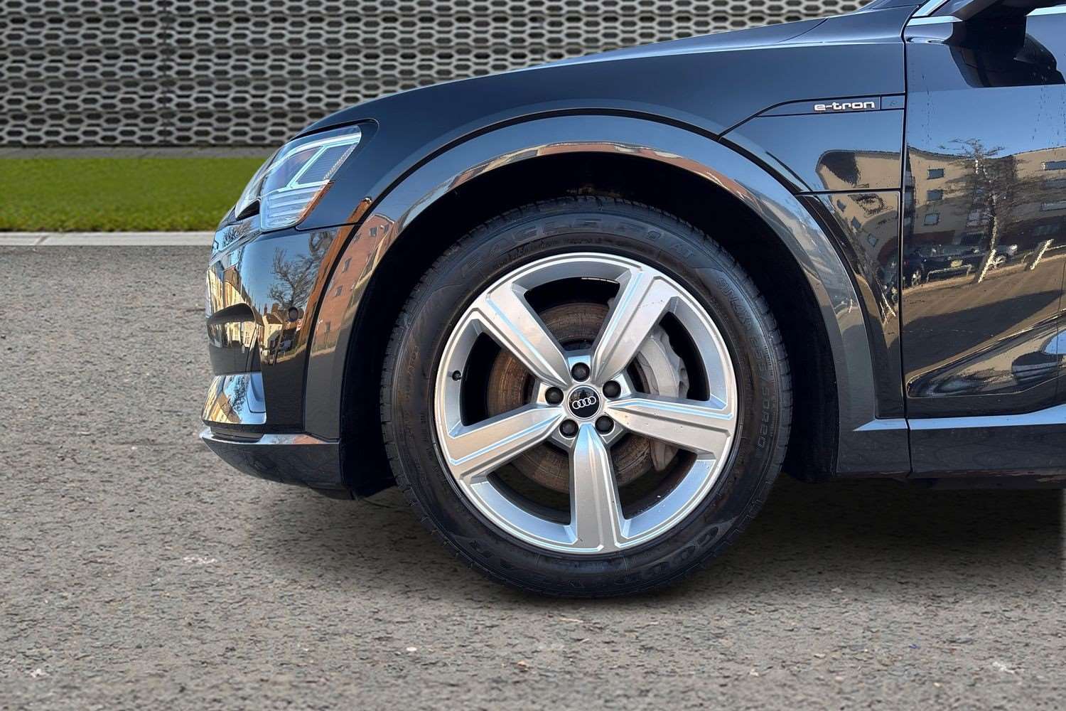 Used Audi e-tron 2020 for sale - 77443359: Photo 5