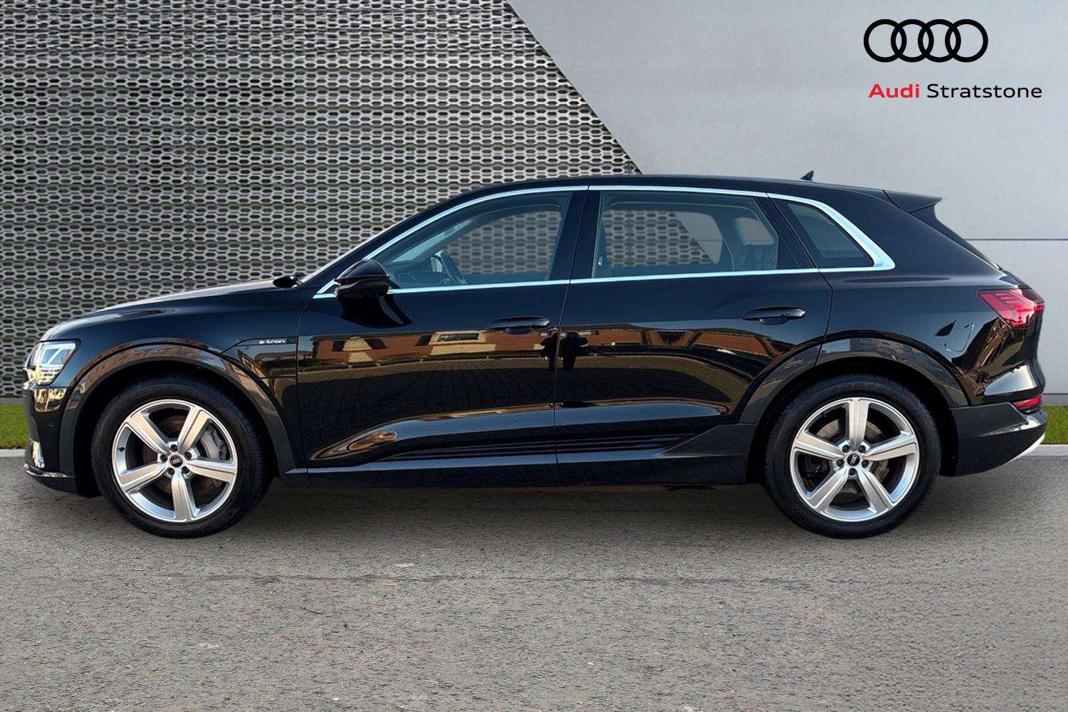Used Audi e-tron 2020 for sale - 77443359: Photo 8