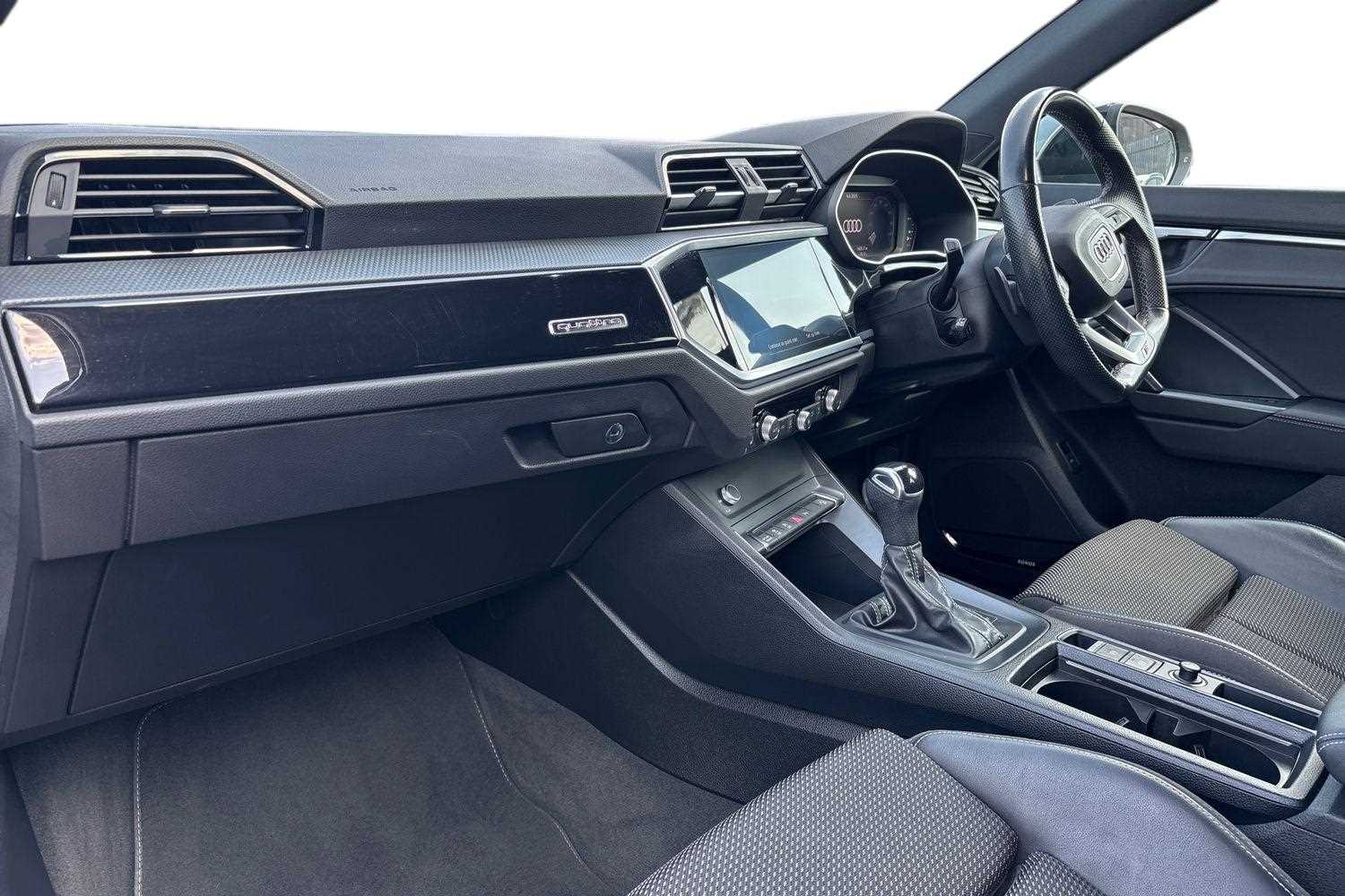 Used Audi Q3 2021 for sale - 76435774: Photo 2