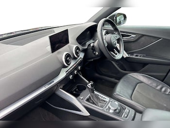 Used Audi Q2 2021 for sale - 76310899: Photo 2