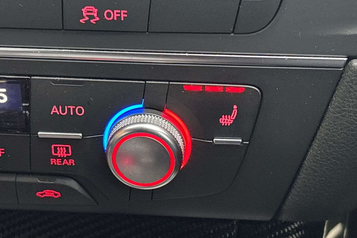 Used Audi RS6 2018 for sale - 77135035: Photo 28