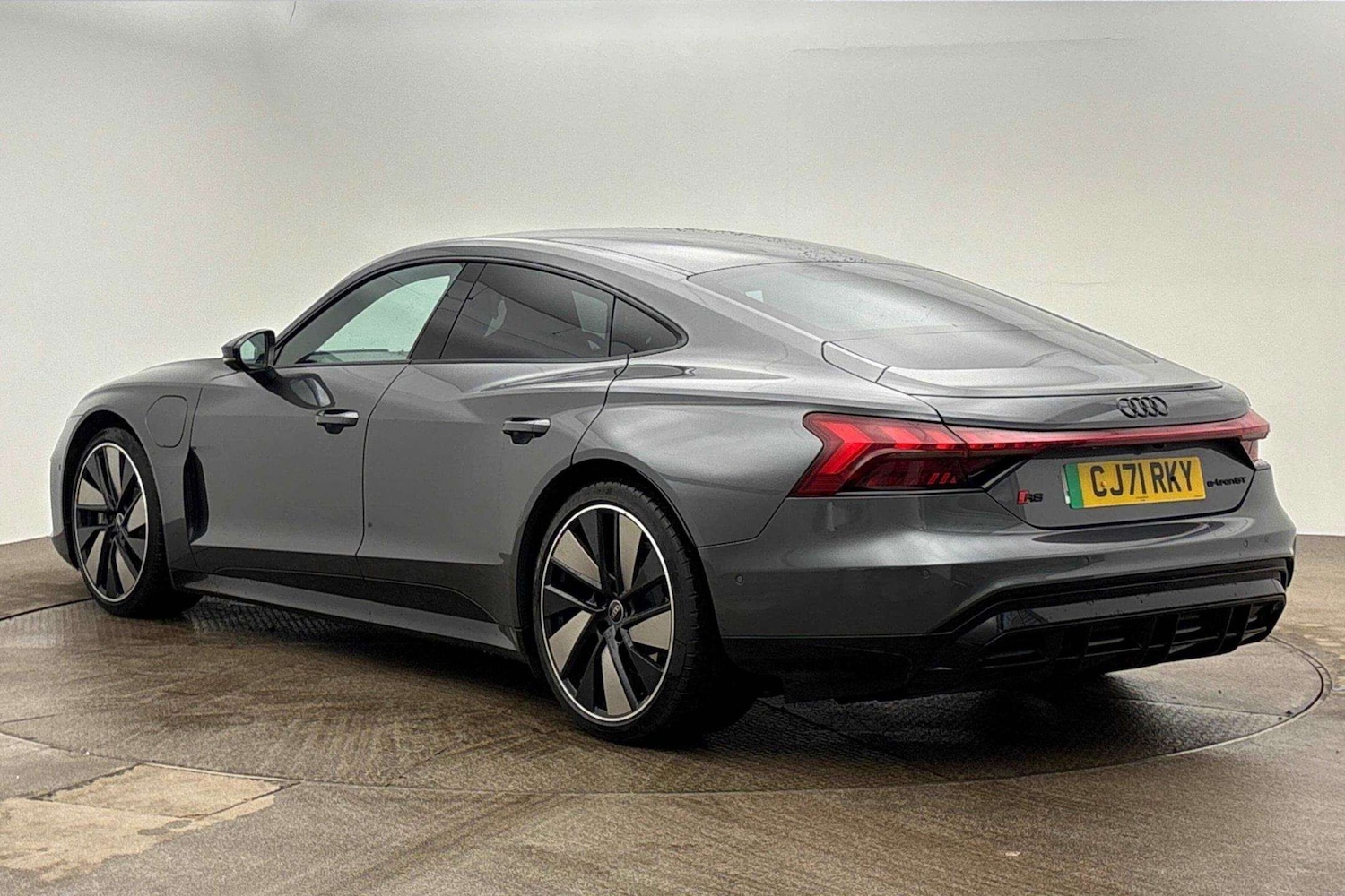 Used Audi RS e-tron GT 2021 for sale - 78089992: Photo 3