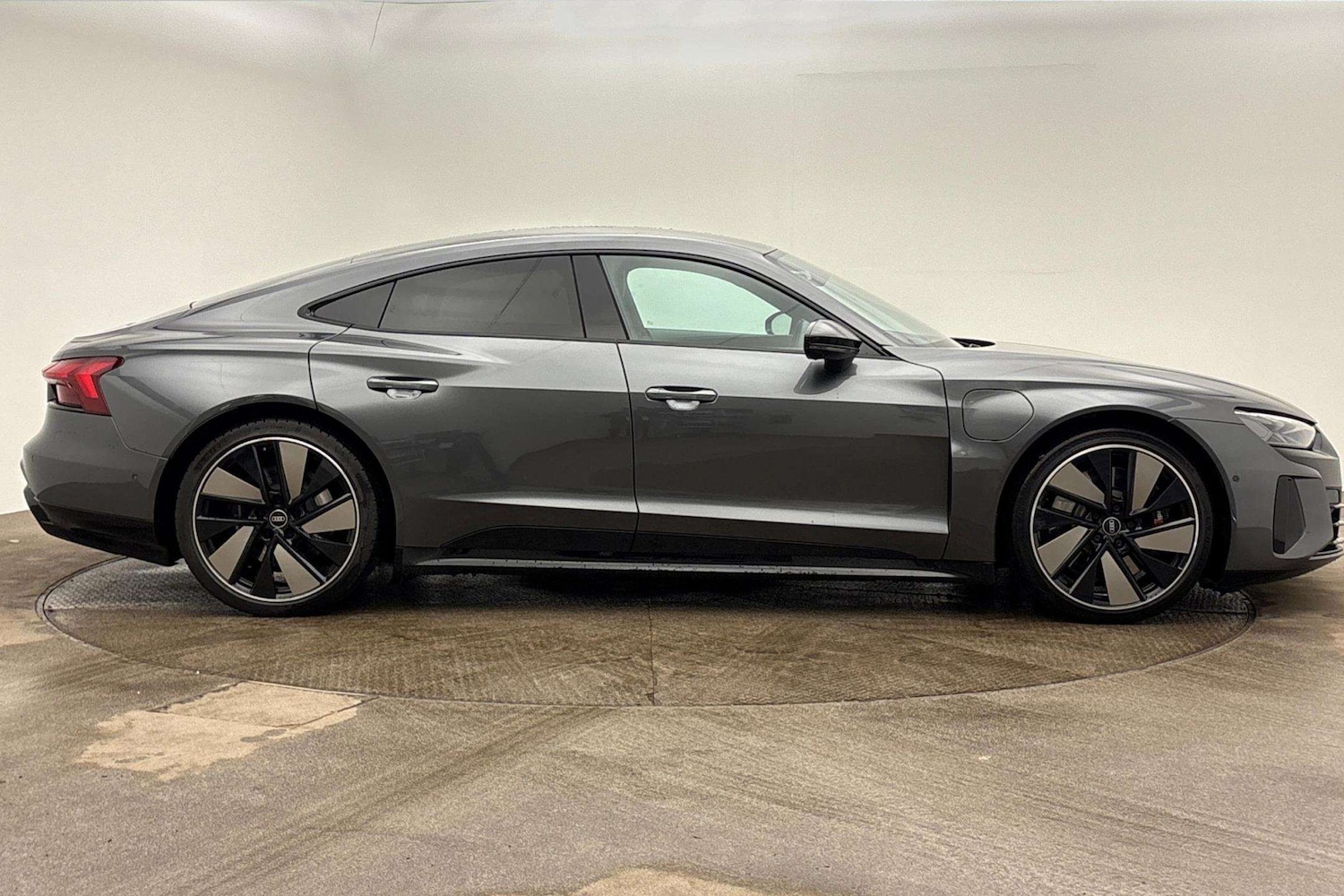 Used Audi RS e-tron GT 2021 for sale - 78089992: Photo 4