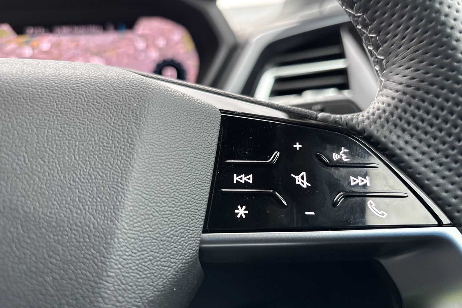 Used Audi Q4 e-tron 2025 for sale - 76540827: Photo 19