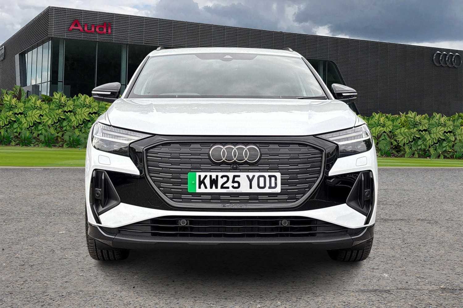 Used Audi Q4 e-tron 2025 for sale - 76540827: Photo 8