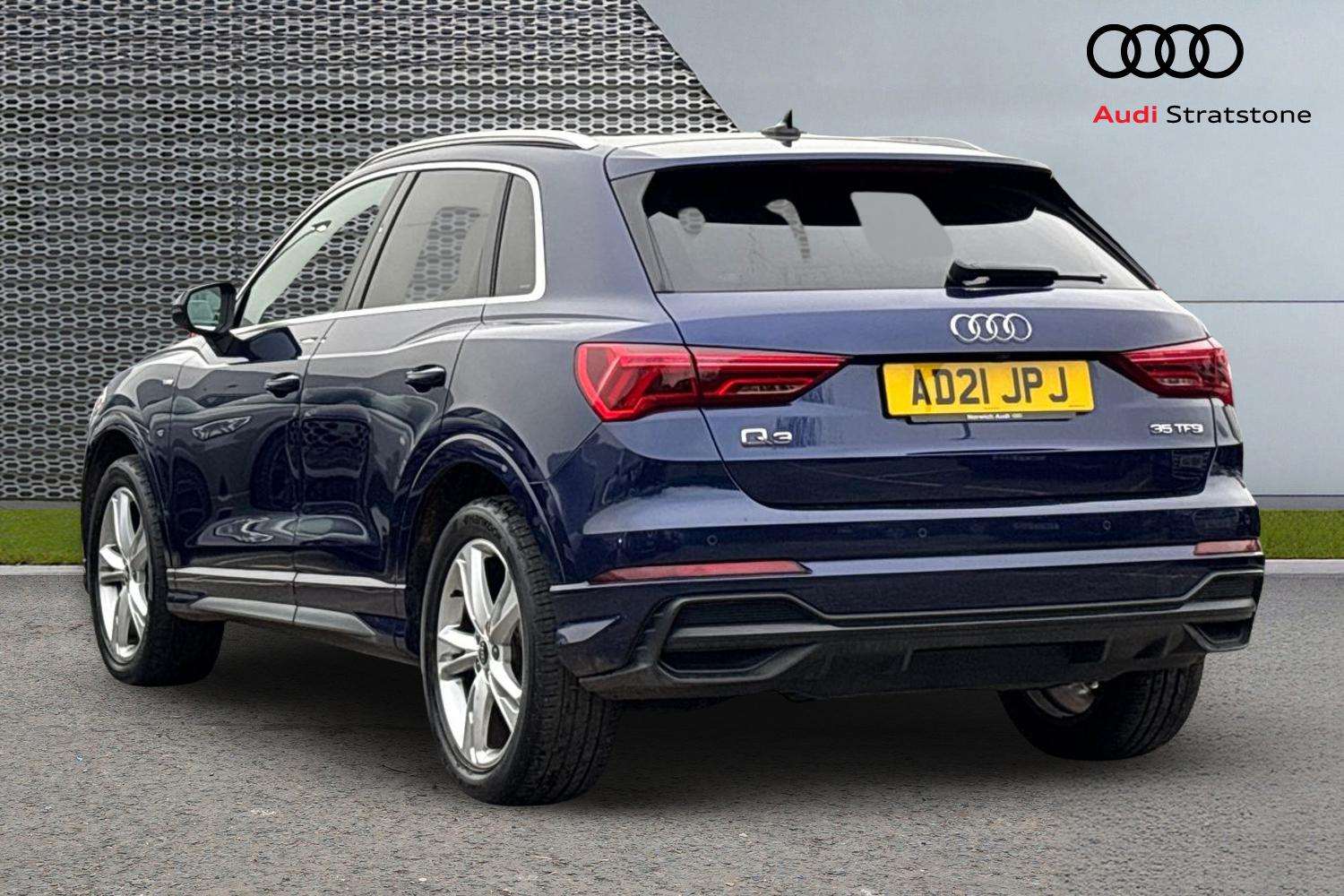 Used Audi Q3 2021 for sale - 77044209: Photo 3