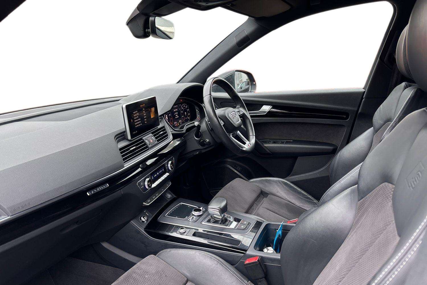 Used Audi Q5 2018 for sale - 77601163: Photo 2