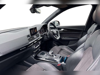 Used Audi Q5 2018 for sale - 77601163: Photo