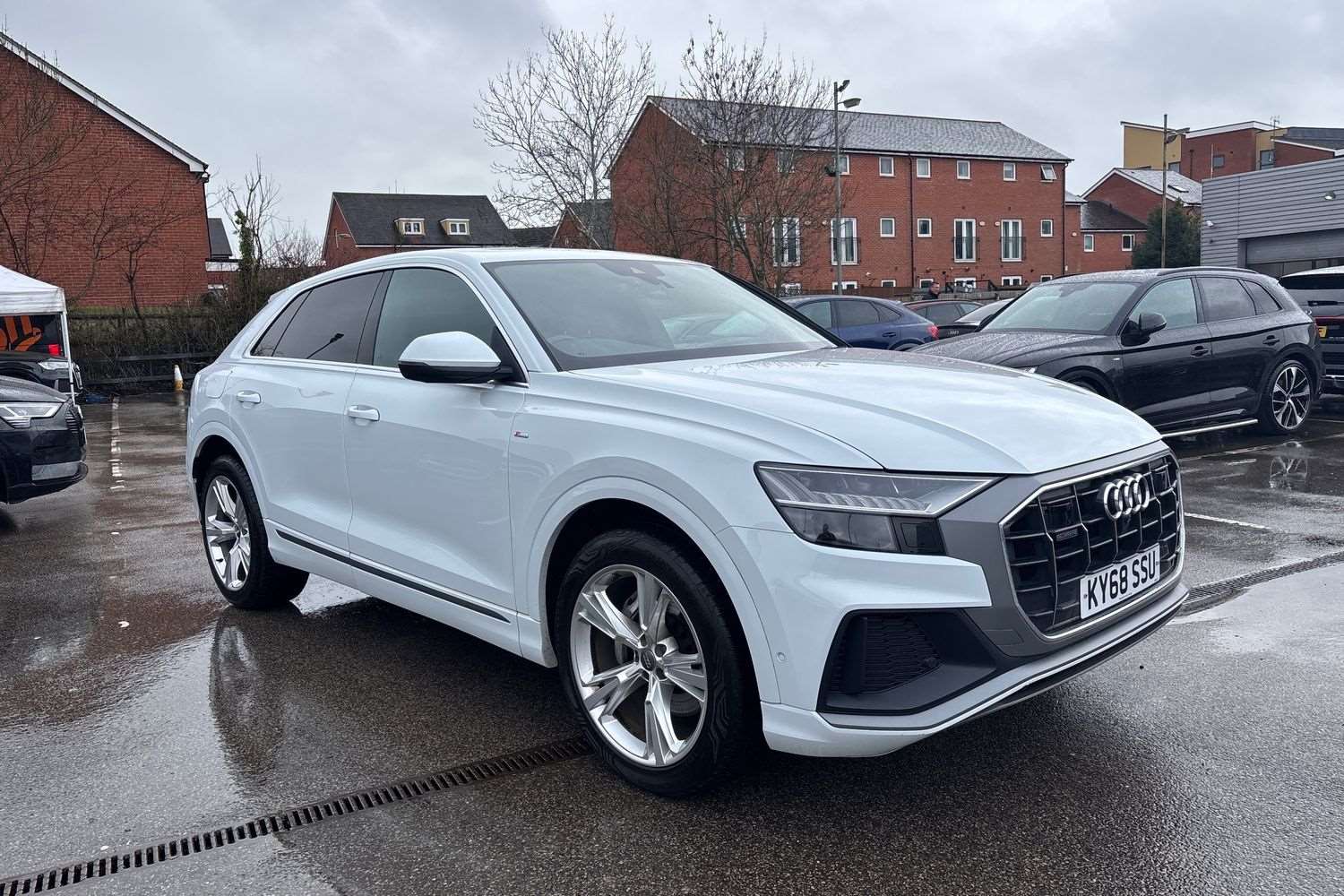 Used Audi Q8 2018 for sale - 77648886: Photo 32