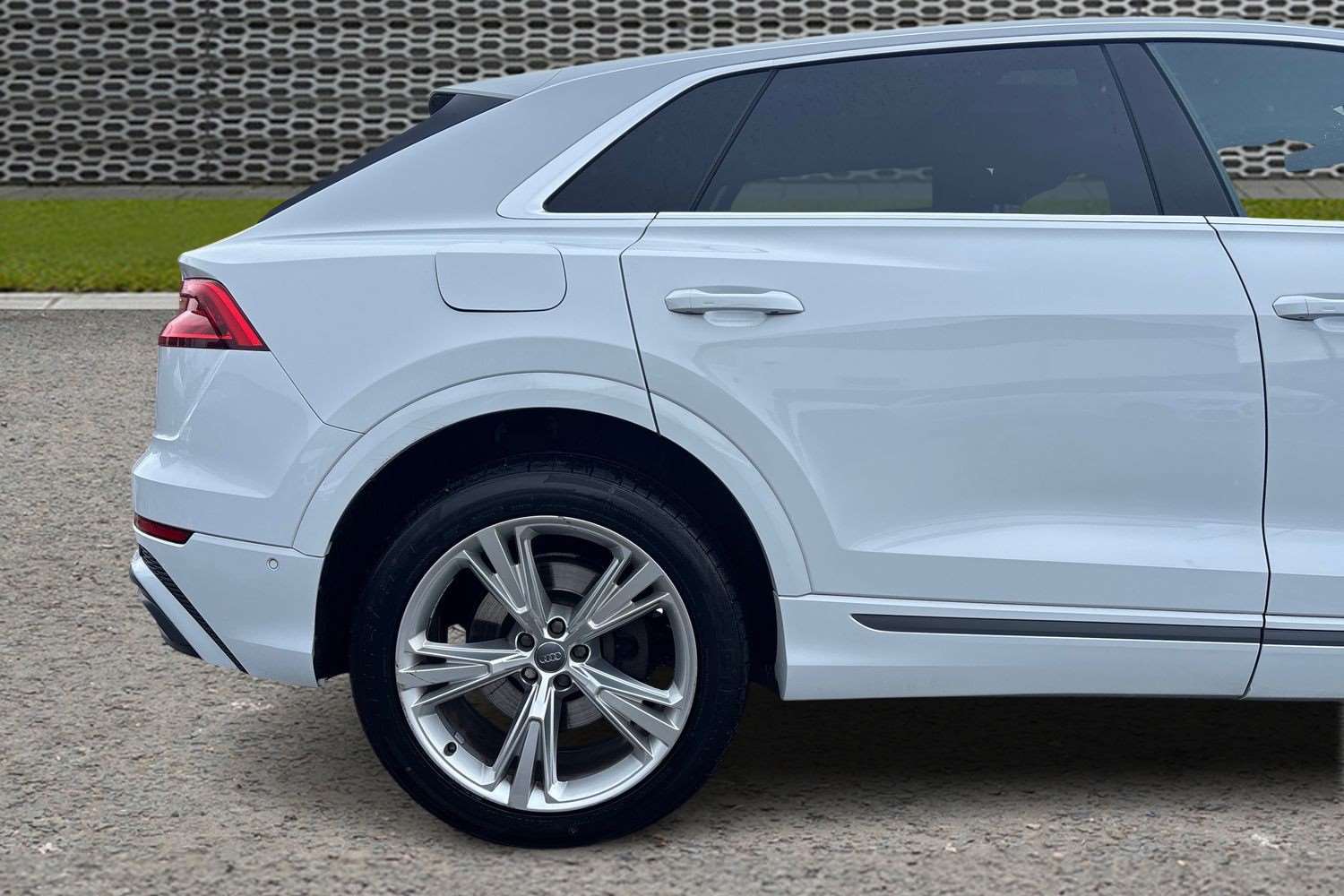 Used Audi Q8 2018 for sale - 77648886: Photo 9