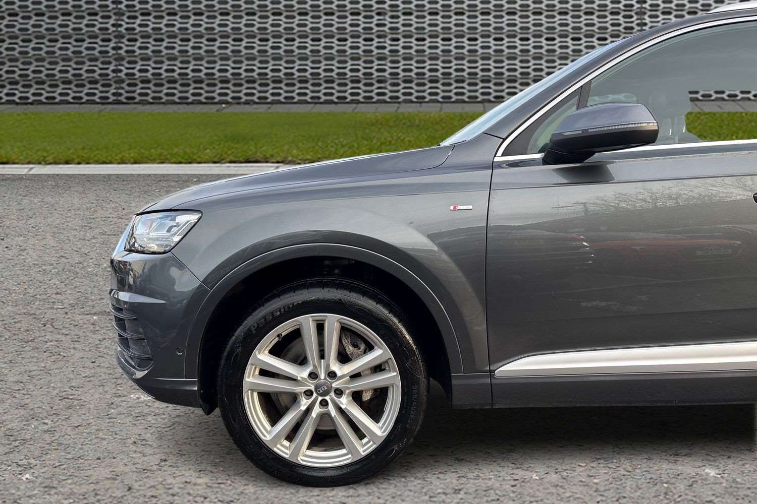 Used Audi Q7 2017 for sale - 77093440: Photo 11