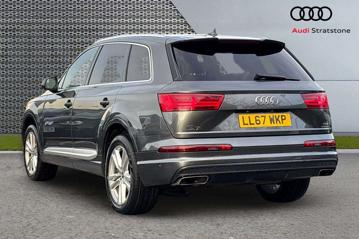 Used Audi Q7 2017 for sale - 77093440: Photo 3