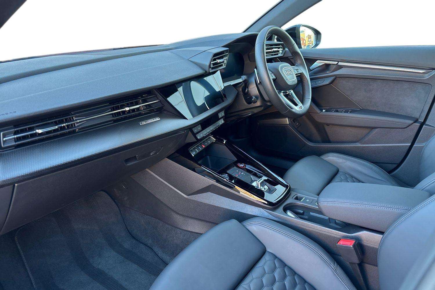 Used Audi RS3 2023 for sale - 77134962: Photo 2