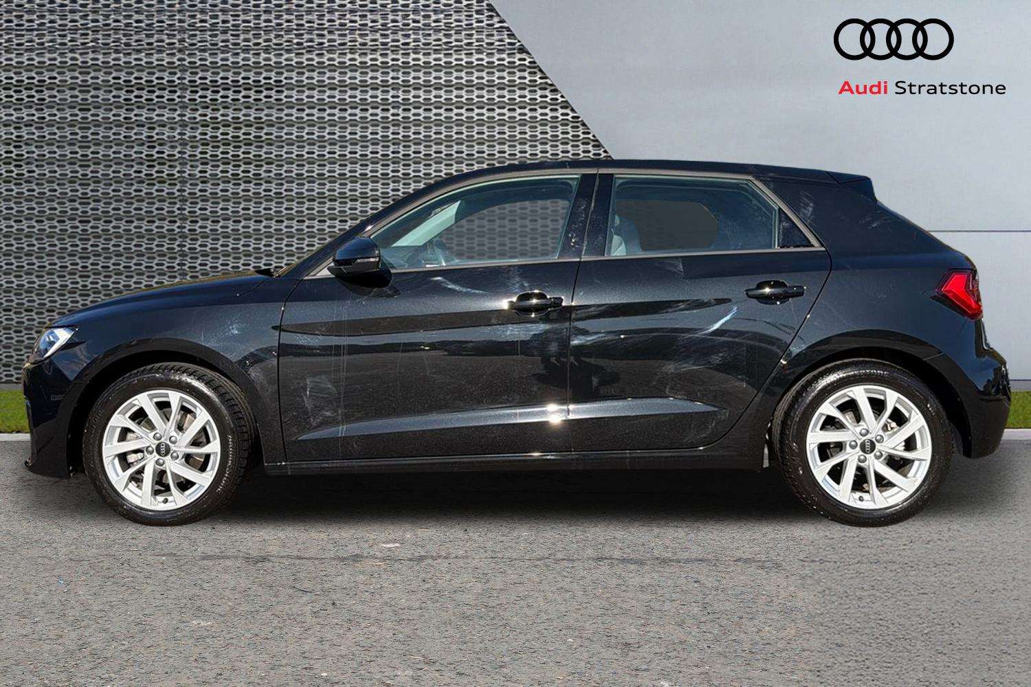 Used Audi A1 2023 for sale - 76540713: Photo 8