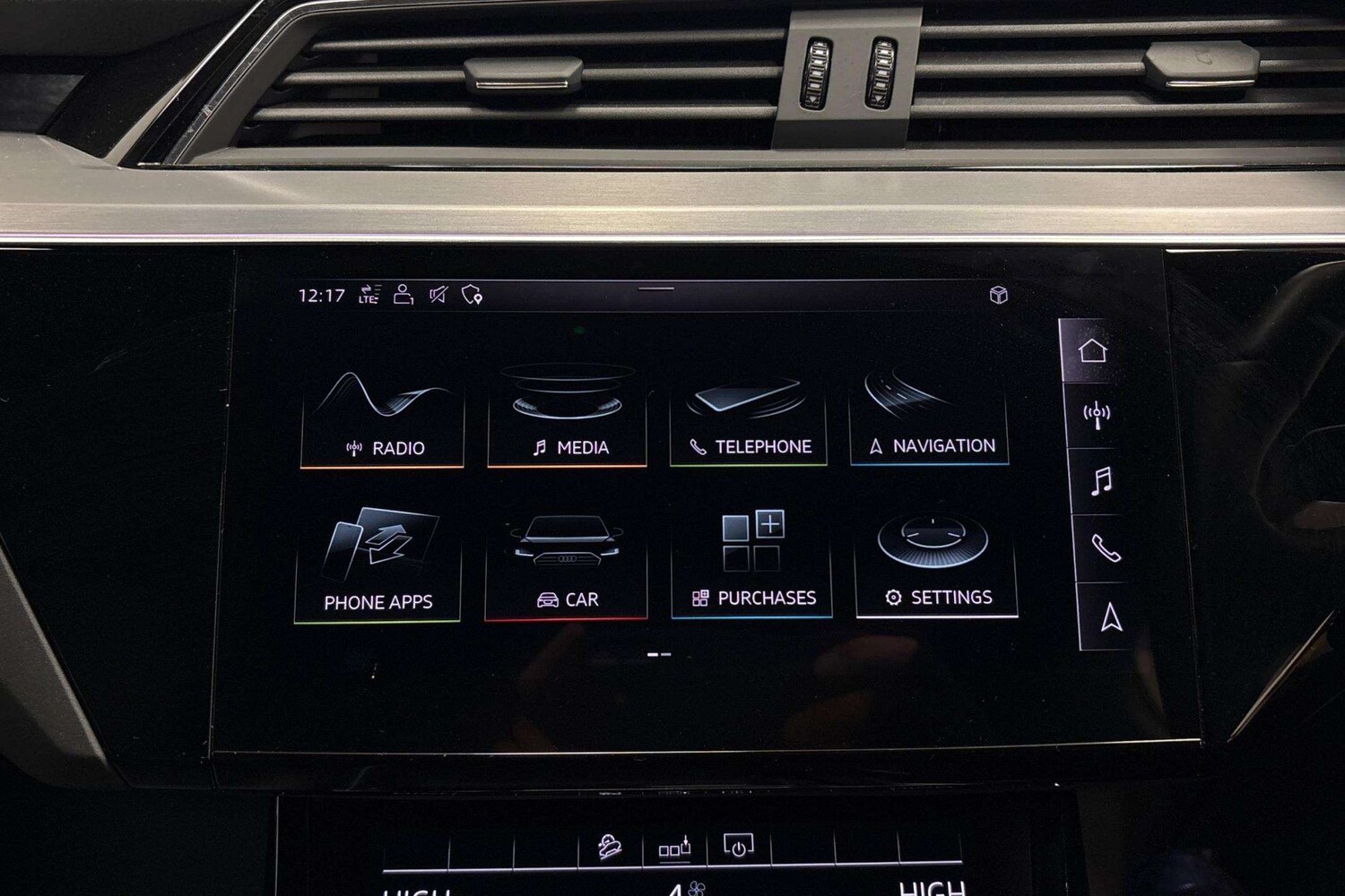 Used Audi e-tron 2020 for sale - 78089618: Photo 8