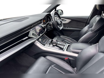 Used Audi Q7 2021 for sale - 77628329: Photo