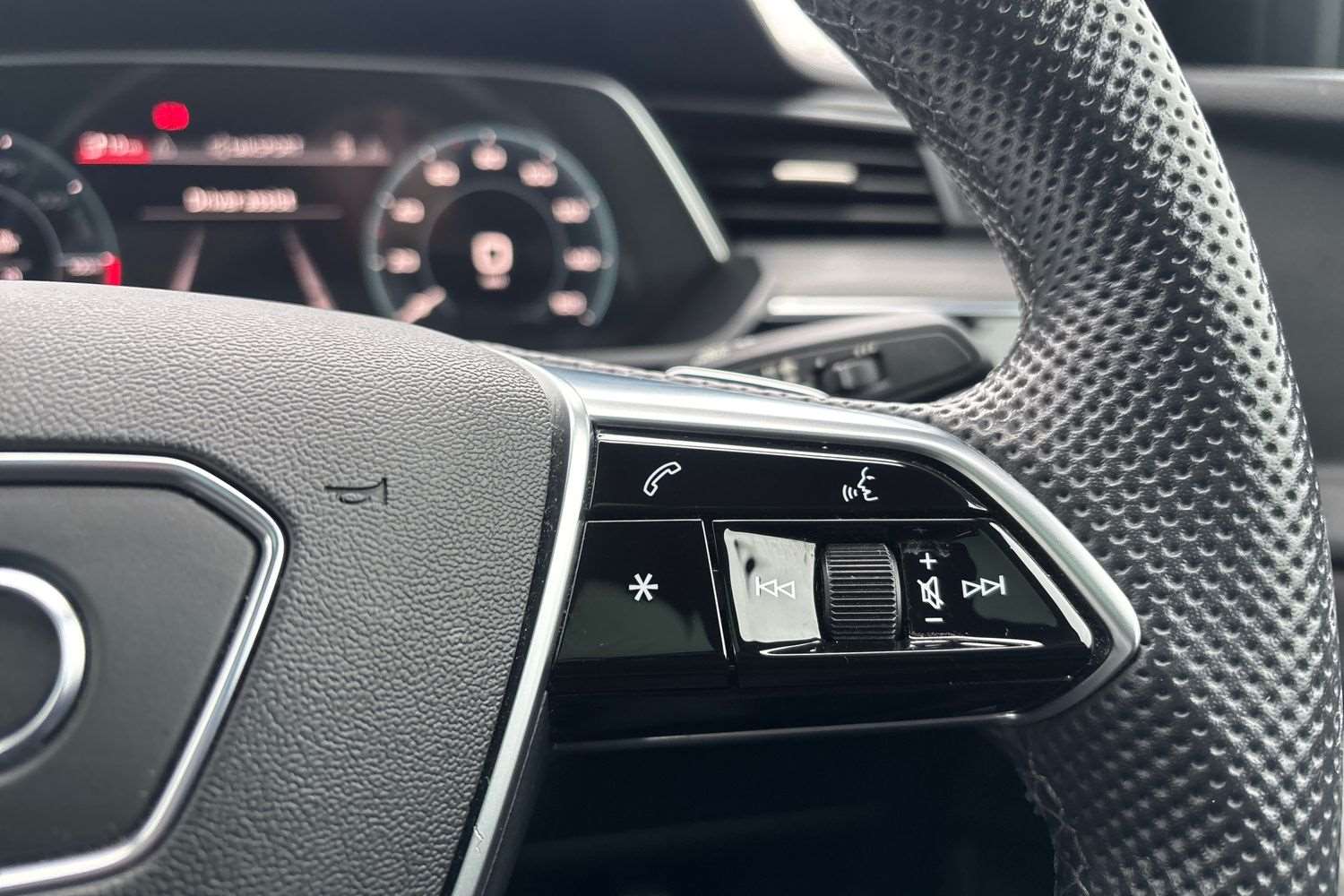 Used Audi e-tron 2021 for sale - 77333801: Photo 17