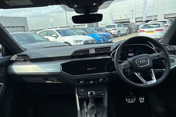 Used Audi Q3 2024 for sale - 76286386: Photo 12