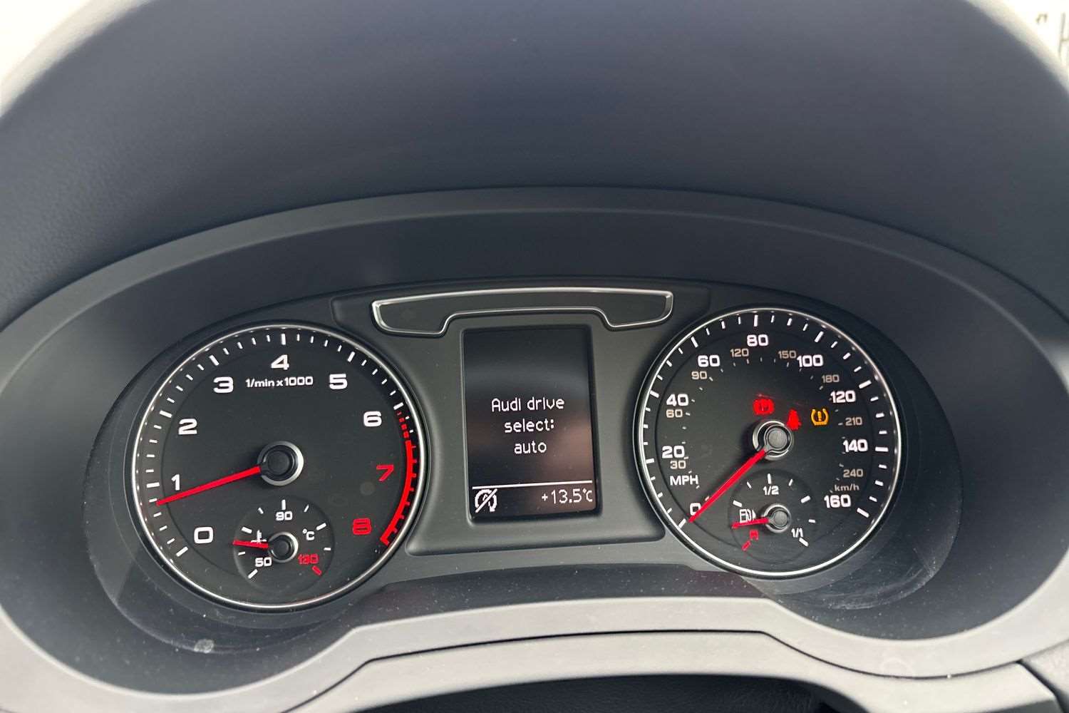 Used Audi Q3 2017 for sale - 76113370: Photo 30
