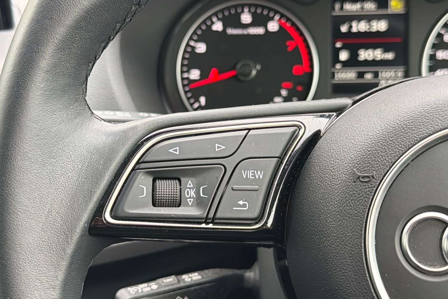 Used Audi Q2 2023 for sale - 76540705: Photo 16