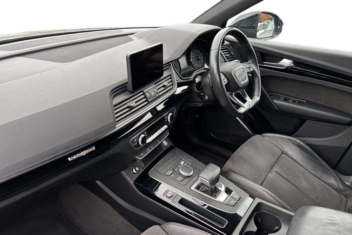 Used Audi Q5 2020 for sale - 76902461: Photo 2