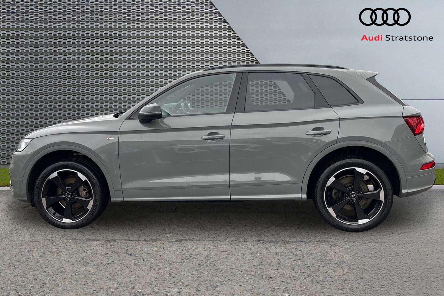 Used Audi Q5 2020 for sale - 76902461: Photo 8