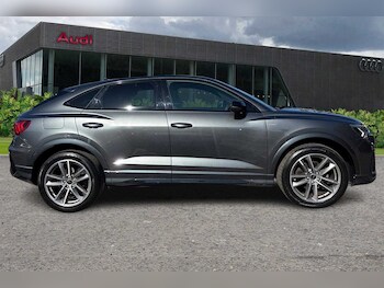 Used Audi Q3 2023 for sale - 75105060: Photo