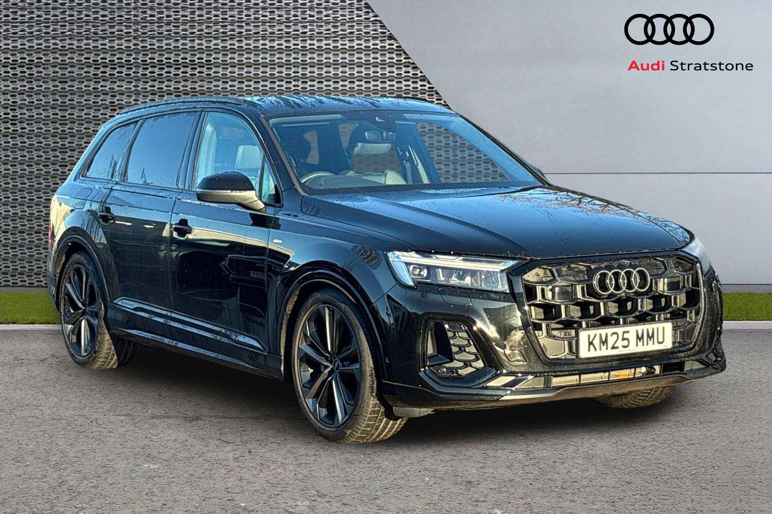 Used Audi Q7 2025 for sale - 76902298: Photo 1