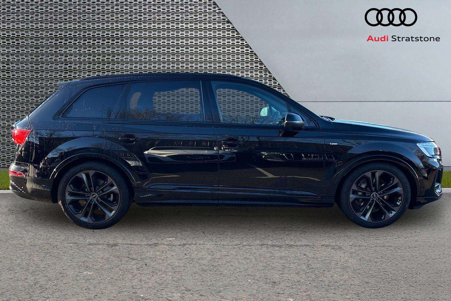 Used Audi Q7 2025 for sale - 76902298: Photo 4