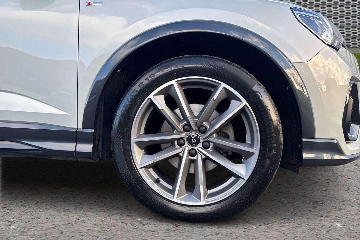 Used Audi Q3 2023 for sale - 76916186: Photo 5