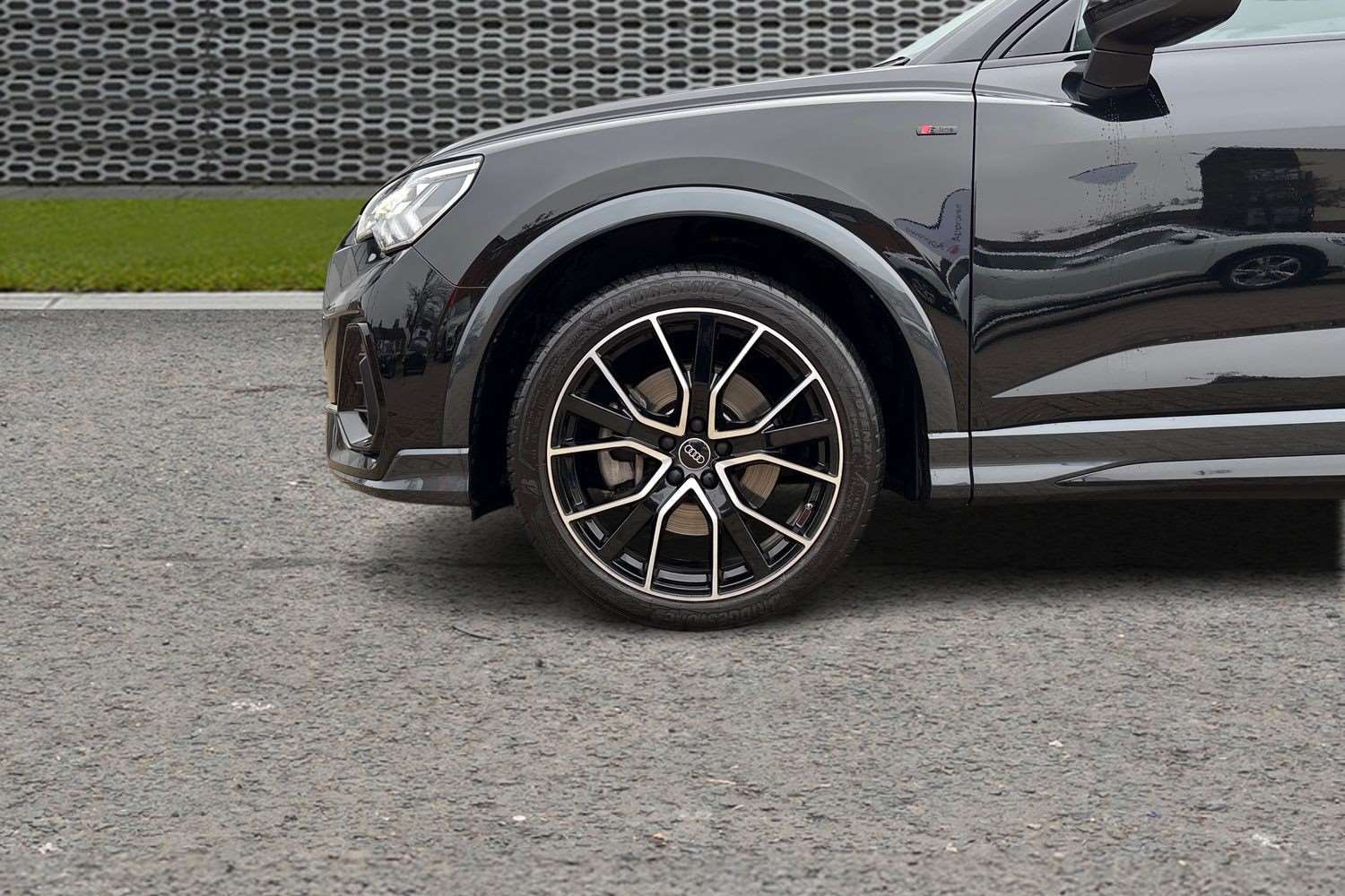 Used Audi Q3 2023 for sale - 77565744: Photo 9